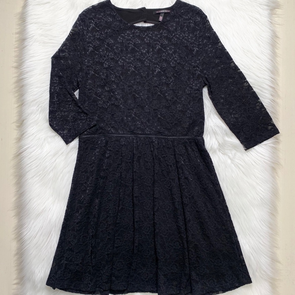 SOLD-NWT Victoria’s Secret Lace Backless Dress - Picture 3 of 8
